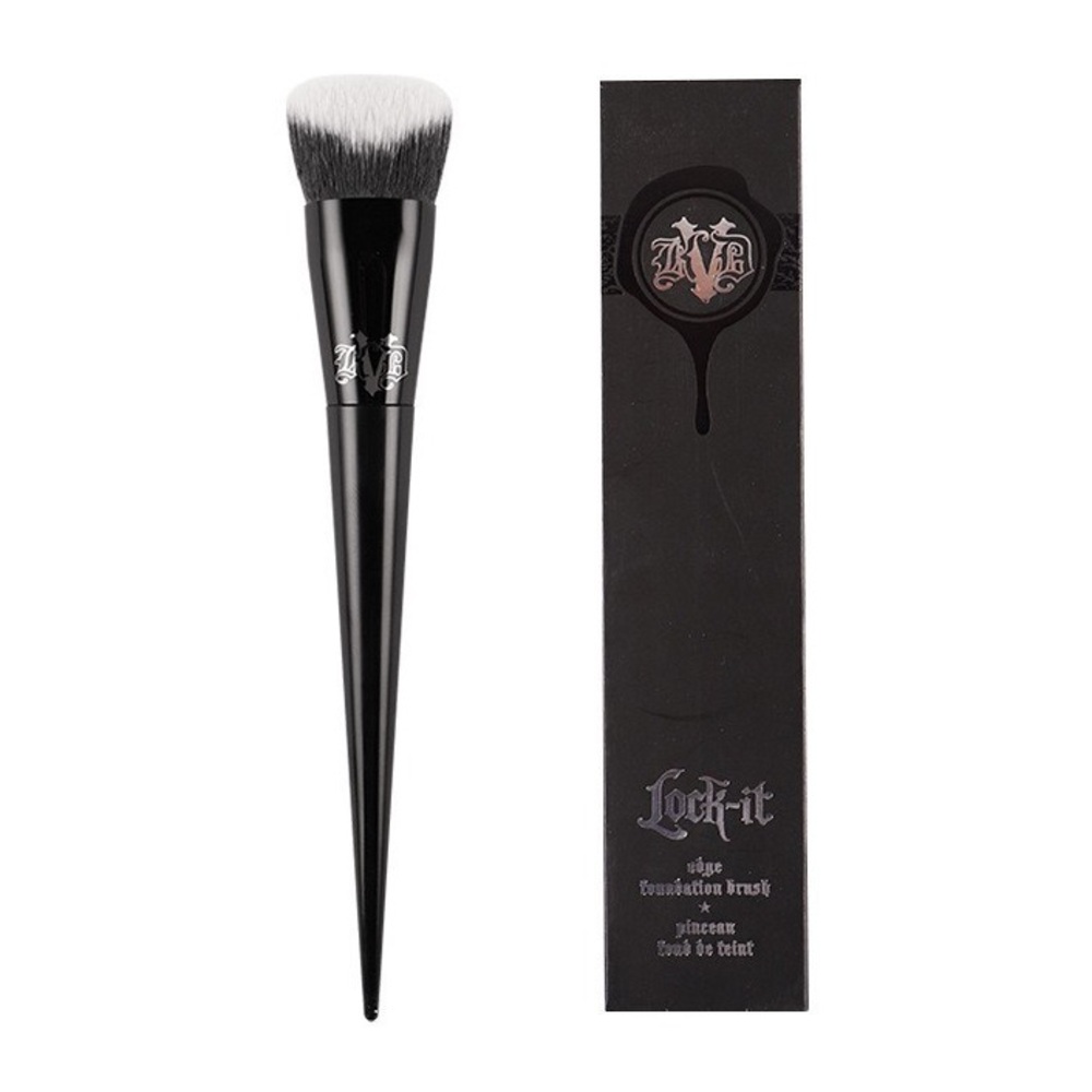 BNIB Kat Von D Lock-It Edge Foundation Brush